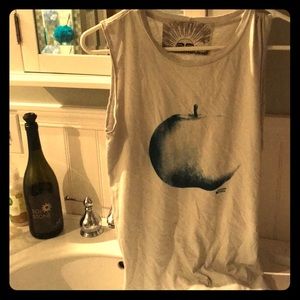 FREE CITY , APPLE TANKTOP